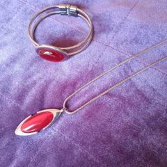 Pendant & Bracelet Set