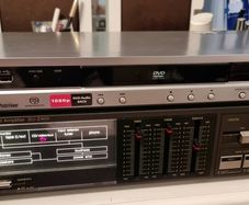 From 1984  Amplifier Technics SU-Z400, working good.