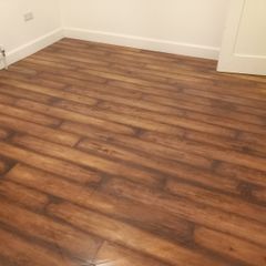 Laminate Flooring - Rustic Wood Effect