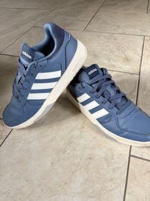 Adidas Mens Trainers size 9