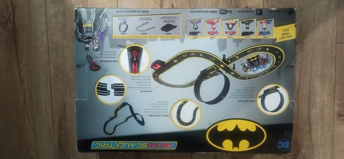 Batman V Joker race set scalextric