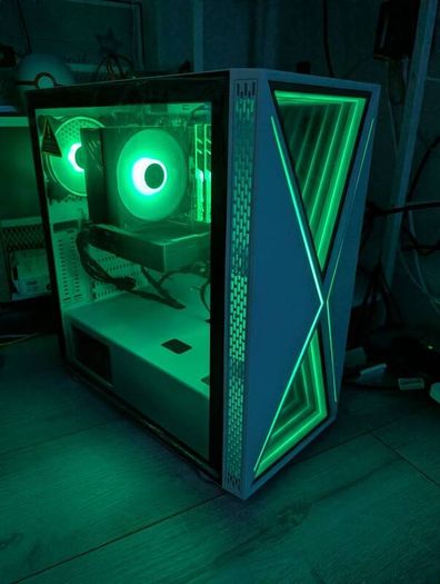 Ryzen 5 5600 / RTX 5060 Gaming PC