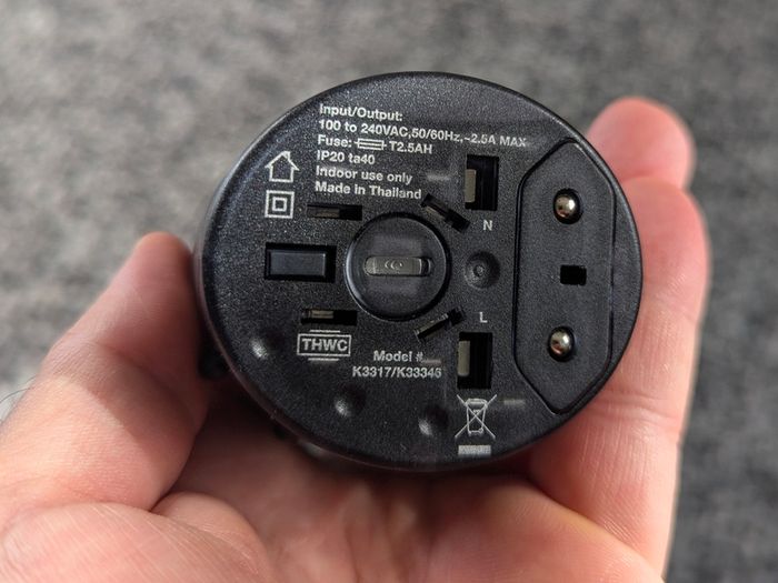 quality Kensington universal adapter