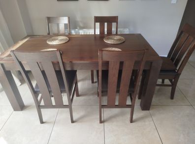 dining table ( no chairs) FREE