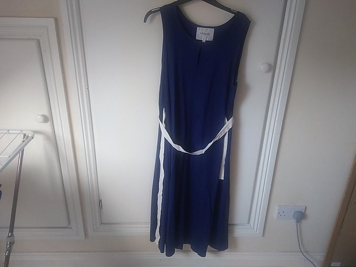 L. K Bennett size 14 Dress