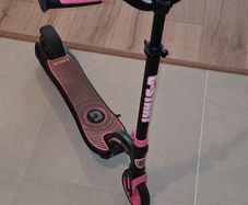 G-Start Pink e-scooter for Kids