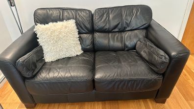 Black Leather 2 Seater Sofa Excellent Condition