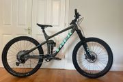 Trek Remedy 8 Full Suspension Mountain Bike