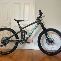 Trek Remedy 8 Full Suspension Mountain Bike