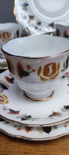 Vintage Arklow Autumn Leaves Fine Irish Bone China  Golf Player Wills