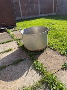Pot