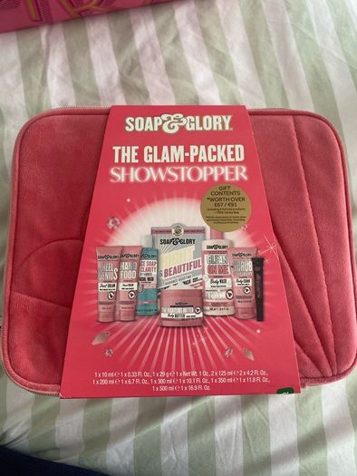 Soap and Glory showstopper set