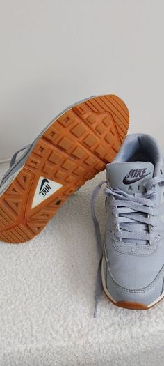 Nike Air Max UK 6
