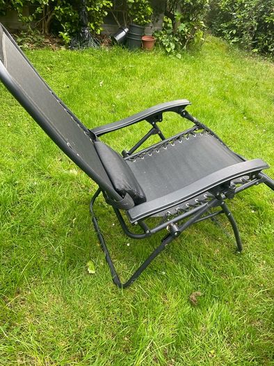 Garden loungers (2)