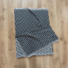 dior scarf
