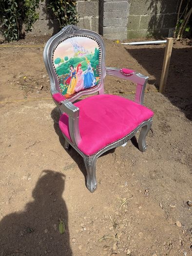 Disney princess chair