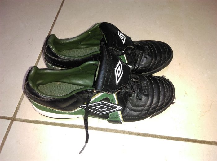 Football Astro Shoes, Boots, size 5