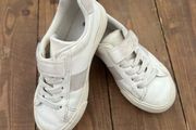 H&amp;M white trainers for a girl (or a boy), size 28