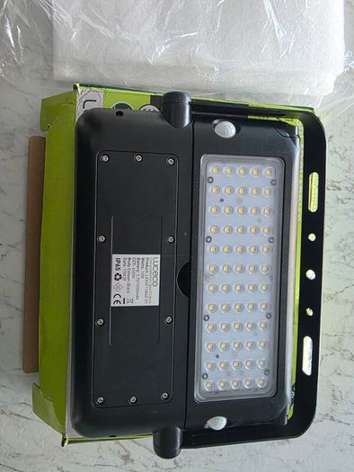 luceco solar floodlight