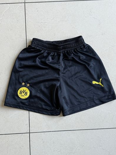 Borrusia Dortmund Football Kit