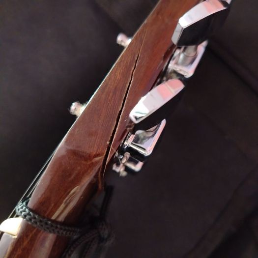 Semi-acoustic Guitar Jade W4-984