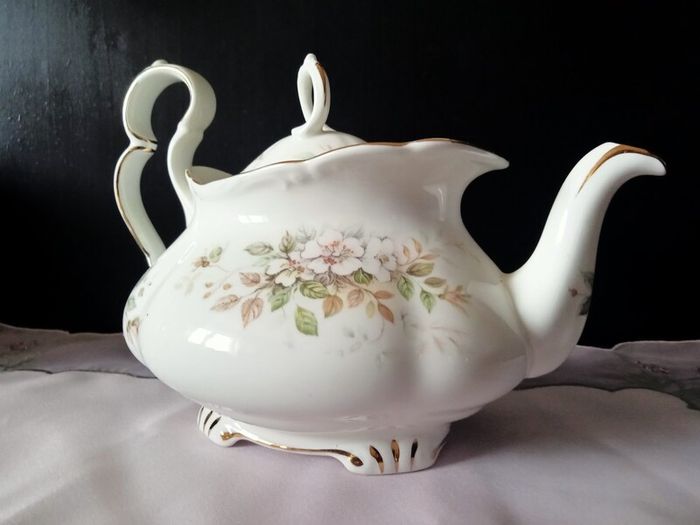 Rare Royal Albert Bone China "HAWORTH" Teapot