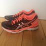 oasics women's runners size 5 Image 3