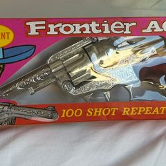 Vintage Crescent Frontier Ace 100 Shot Repeater Toy Gun