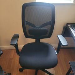 Eldwood Mesh Office Chair