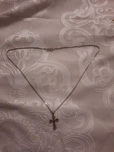 vintage sterling silver cross and chain