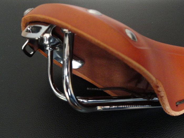 Heritage Cromo Premium Leather Saddle 280Mm 170Mm - Honey - See more at: http://lookyourbike.com/heritage-cromo-premium-leather-saddle-280mm-170mm-honey