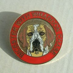 BICESTER WITH WHADDON CHASE (Buckinghamshire) - hunt meet & hounds supporter's enamel badge (c.1990's). Scarce badge.