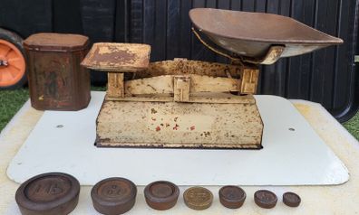 vintage kitchen scales