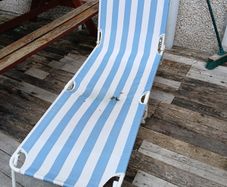 Sun lounger
