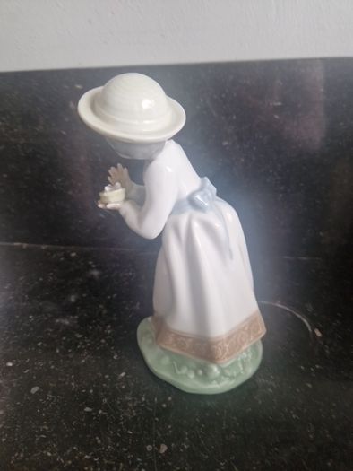 nao by lladro