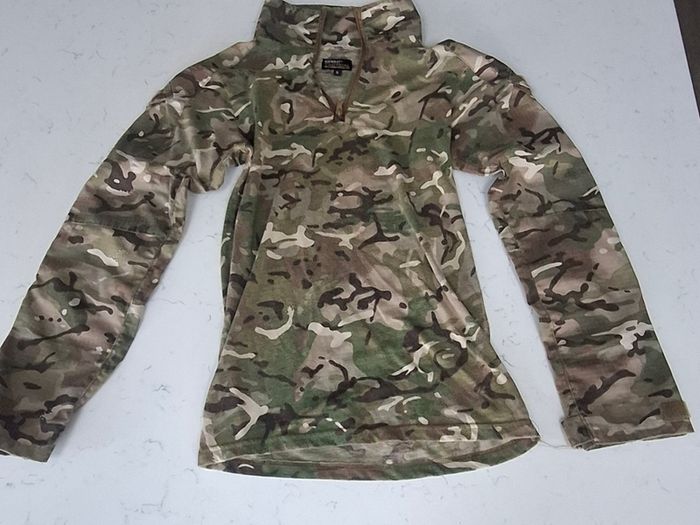 Small mens airsoft top