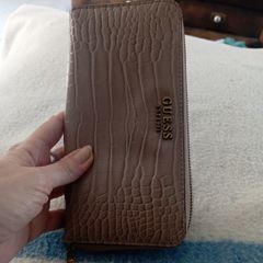 Guess wallet