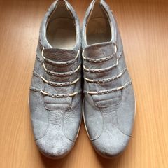Clarks Ladies Light grey marbled effect leather slip on shoes size 7