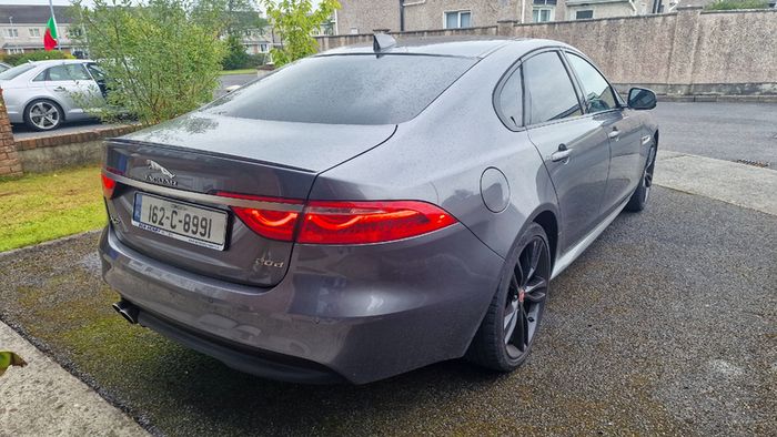 2016 Jaguar Xf | New Timing Chains & Service! | Excellent Condition | Full Leather | R-sport Prestige Luxury Trim