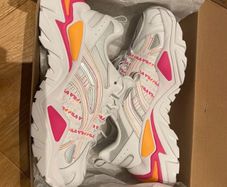Brand New Fila Electrove ii sneakers trainers