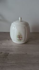 Lidded Jar Irish Parian Donegal