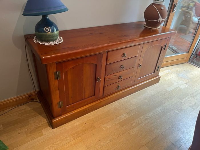 Sideboard