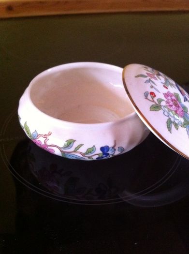 Aynsley Trinket Dish With Lid