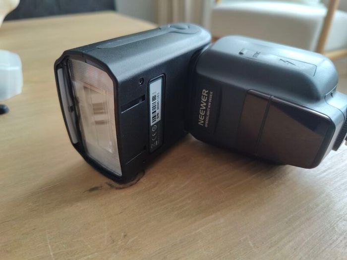 Neewer NW 565EX TTL Flash