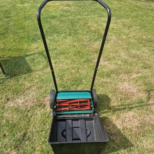 Push lawnmower