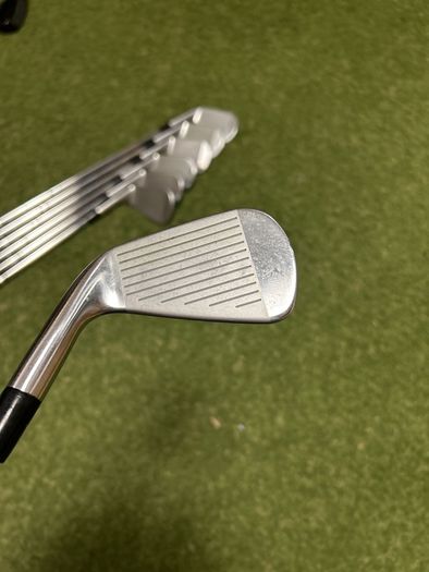 Titleist MB 714 irons