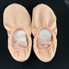 Ballet slippers - size 33