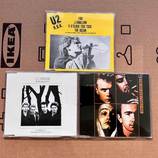 U2 cd singles x 8 ( 80's 84/89 )