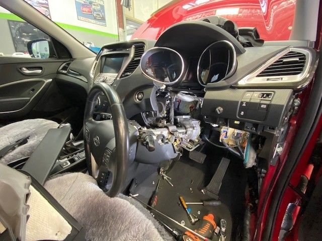 Hyundai Kia steering wheel column knock clunk noise repair fix Dublin Ireland