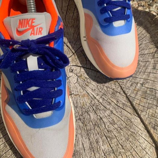 Get Tropical 1 of 1 Nike Air Max 1